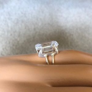 Gorgeous cocktail ring. Size 7